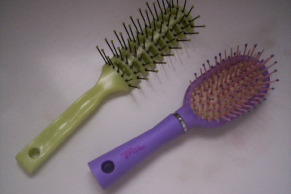 Как распутывать волосы без рывков и лишней ломкости