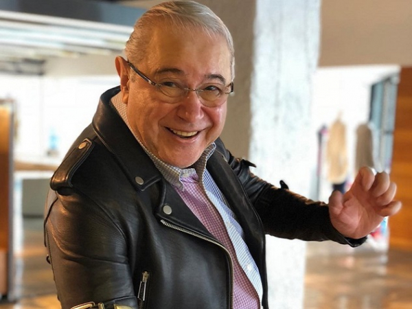 Евгений Ваганович Петросян' '='